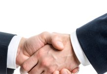 Business Anthropology: La importancia del Apretón de Manos en la era de los Negocios con IA